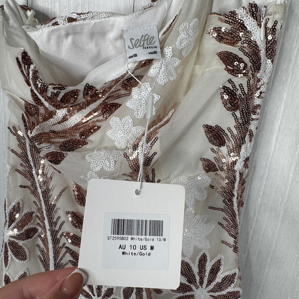 Selfie Leslie White & Gold Floral Sequin Mini Dress - Picture 9 of 10